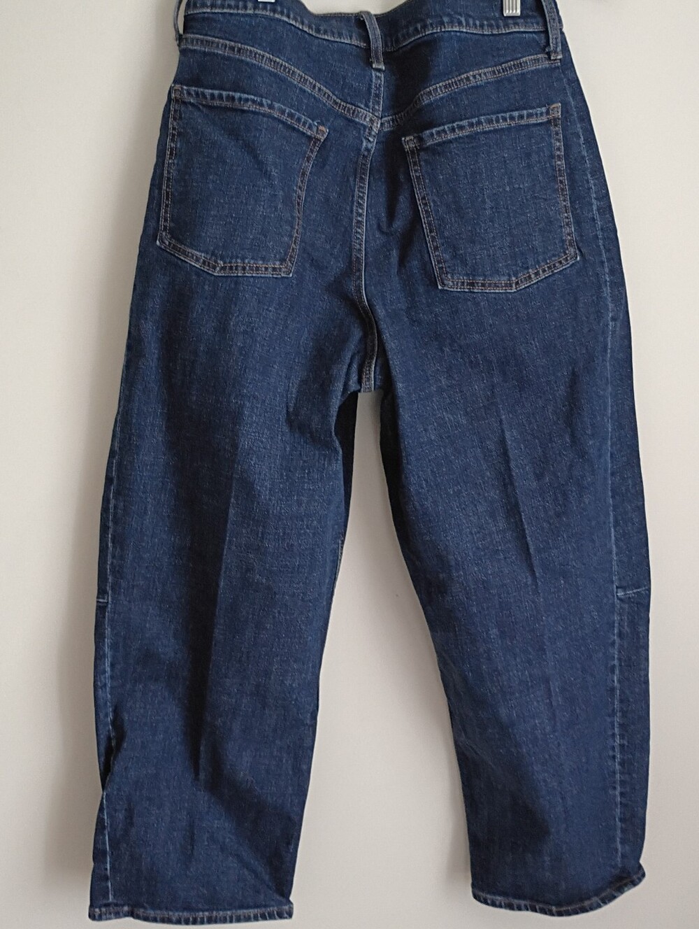 Old Navy Dark Wash High-Waist Barrel Ankle Denim Jeans - Picture 5 of 8